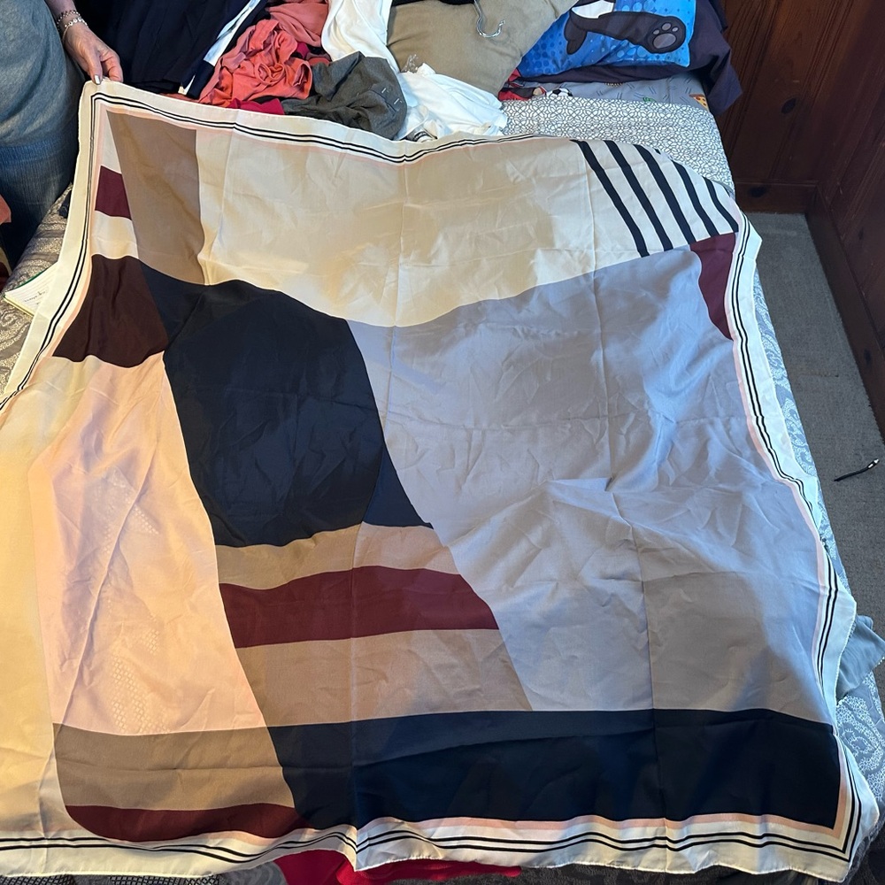 H&M Abstract Pattern Scarf - Cream, Black, Brown